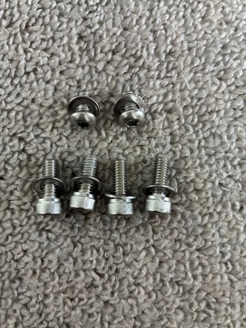 新型隼◯マジカルレーシング◯綾織カーボンフロントフェンダー◯美品◯2021〜