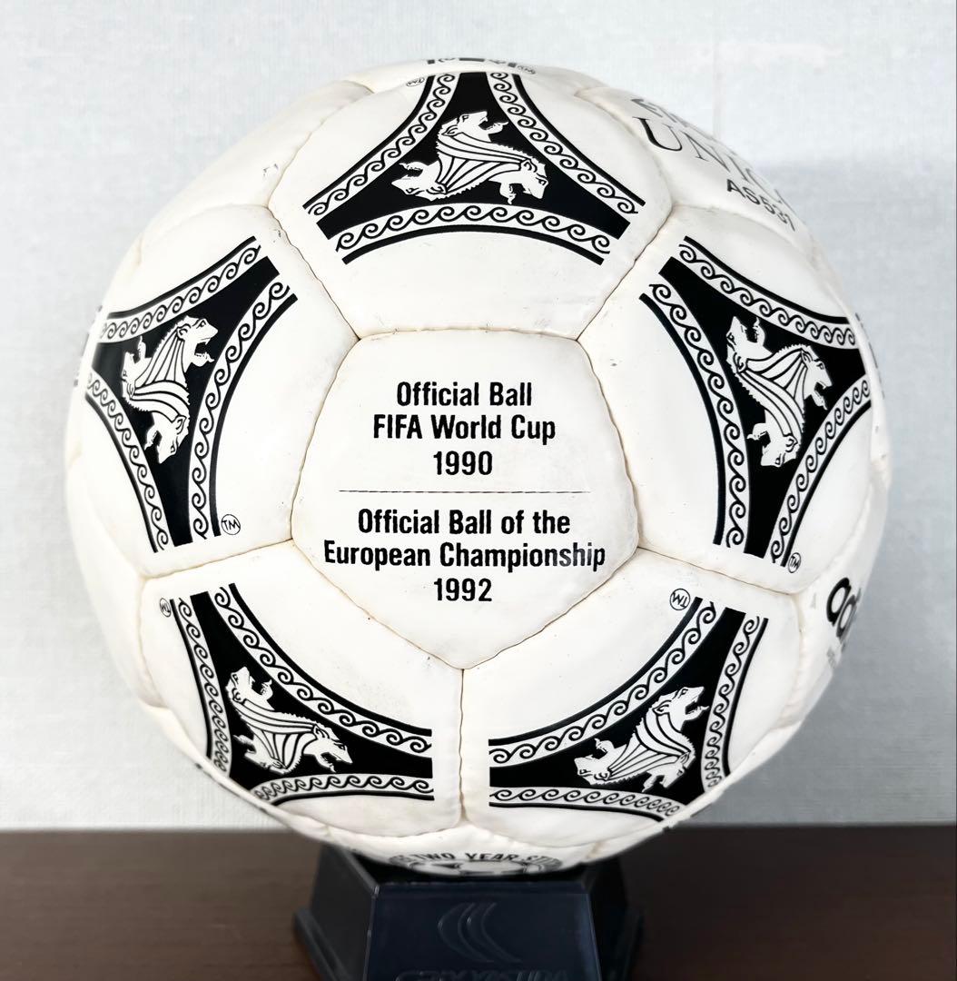 adidas Wカップ公式ボール　イタリア大会　1990年　アディダス