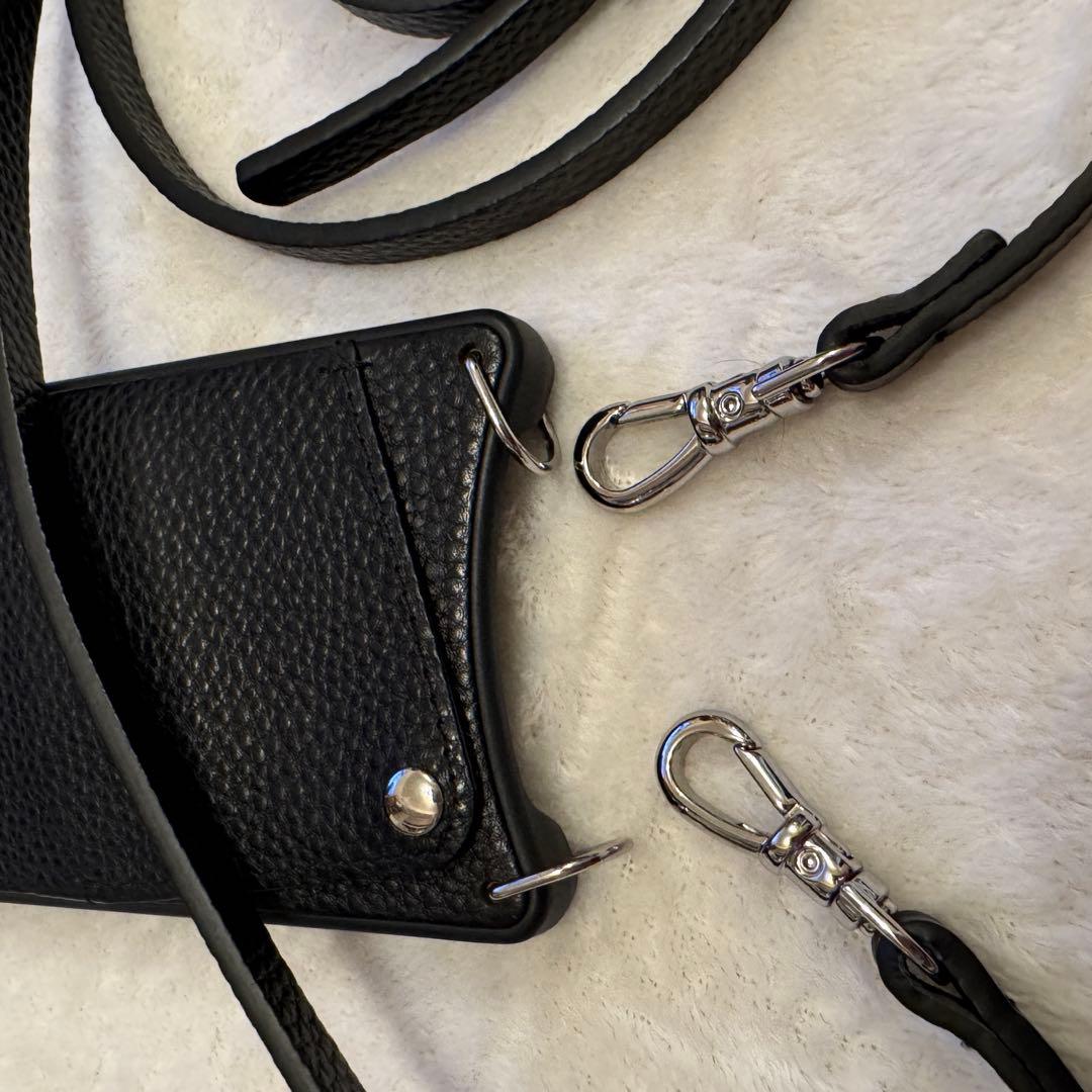 BANDOLIER EMMA SILVER iPhone 15Pro ブラック