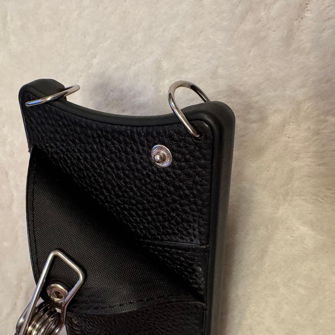 BANDOLIER EMMA SILVER iPhone 15Pro ブラック