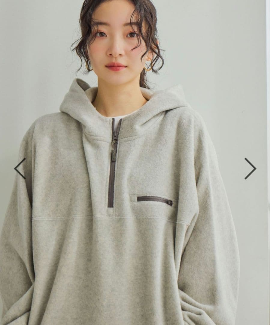 niko and… ソフトフリース切り替えZIP パーカー 完売品 ベージュ