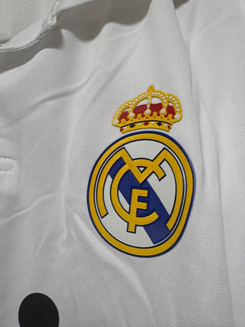 メスト・エジル ユニフォーム レアル・マドリード2011-2012 パッチ付き