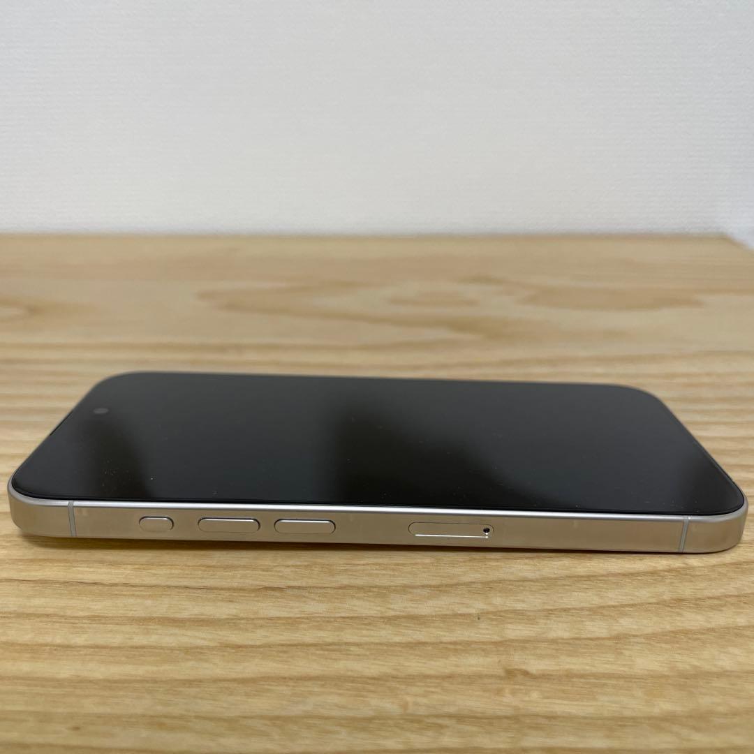 超美品Apple iPhone15Pro512GBホワイトチタニウムSIMフリー