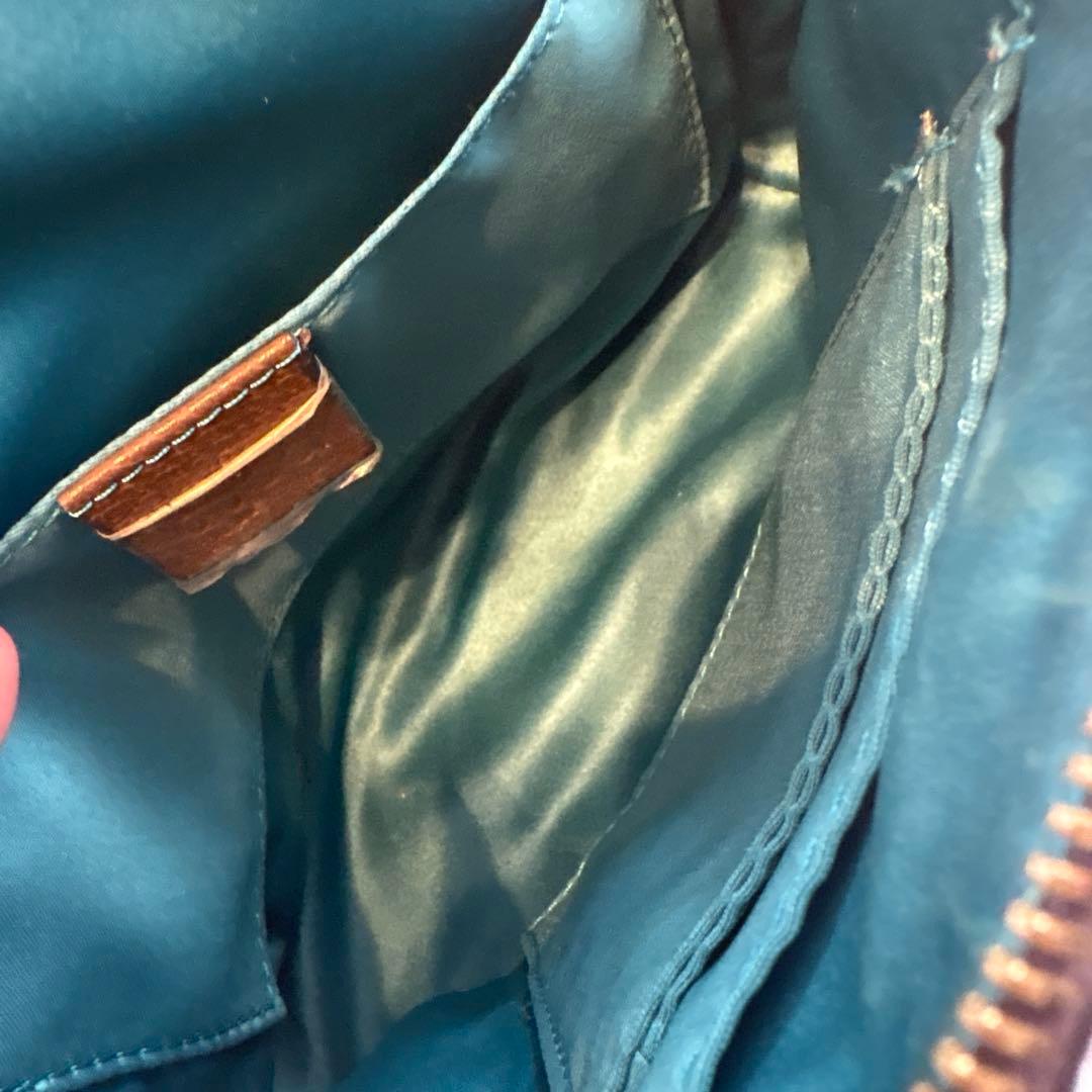 Gucci GGモノグラム ショルダーバッグ