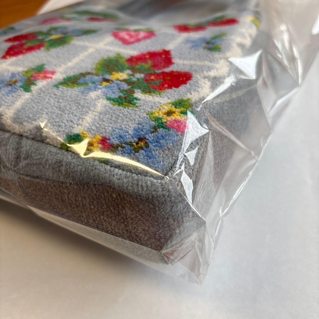 新品未開封　フェイラー　ストロベリーフィールドプティ　ミニバック