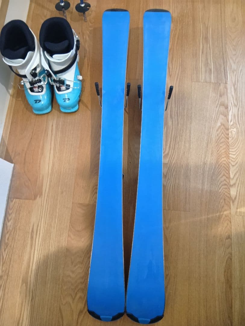 【ばーちー】STREULE スキー板とブーツとストックのセット