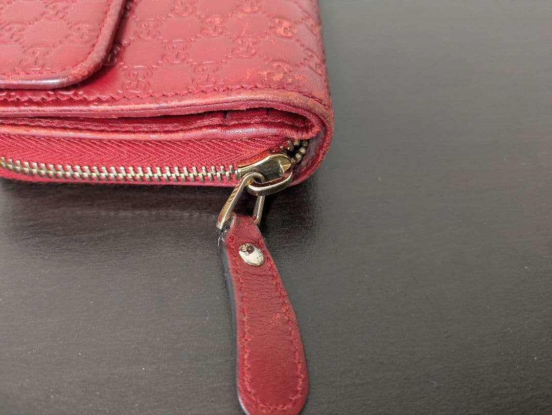 正規品　グッチ　長財布　赤　レディース　ブランド　　本物　GG柄　ロゴ　型押し