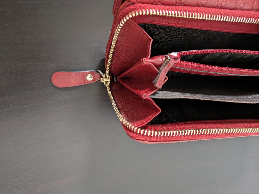 正規品　グッチ　長財布　赤　レディース　ブランド　　本物　GG柄　ロゴ　型押し