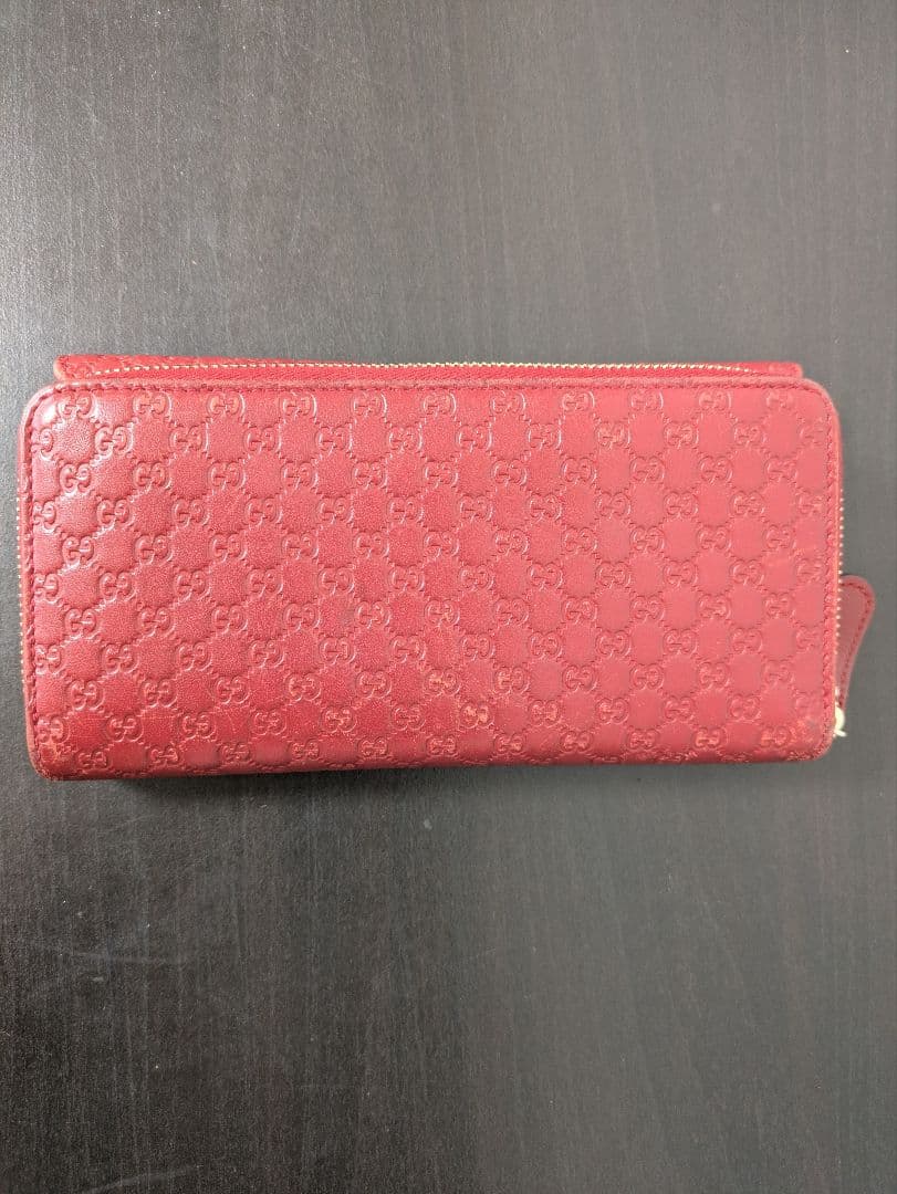 正規品　グッチ　長財布　赤　レディース　ブランド　　本物　GG柄　ロゴ　型押し