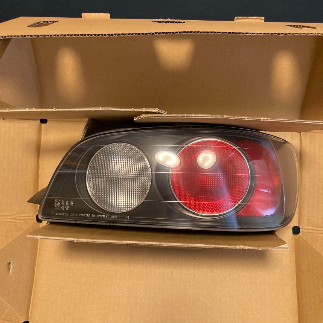 タイムセール S2000 AP1 テール レンズ 純正 運転席側 メッキリング付
