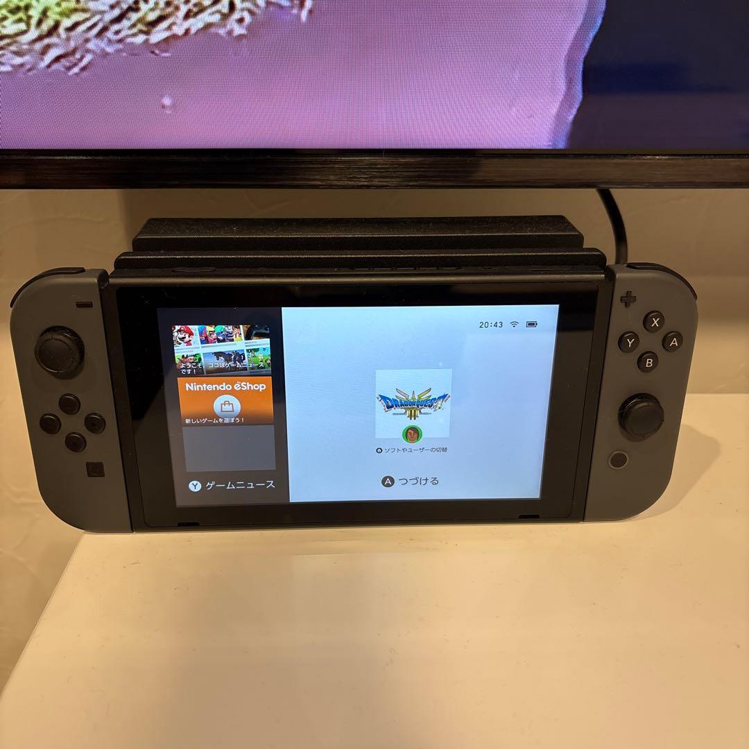 Nintendo Switch グレー 本体 ドラクエIII付き