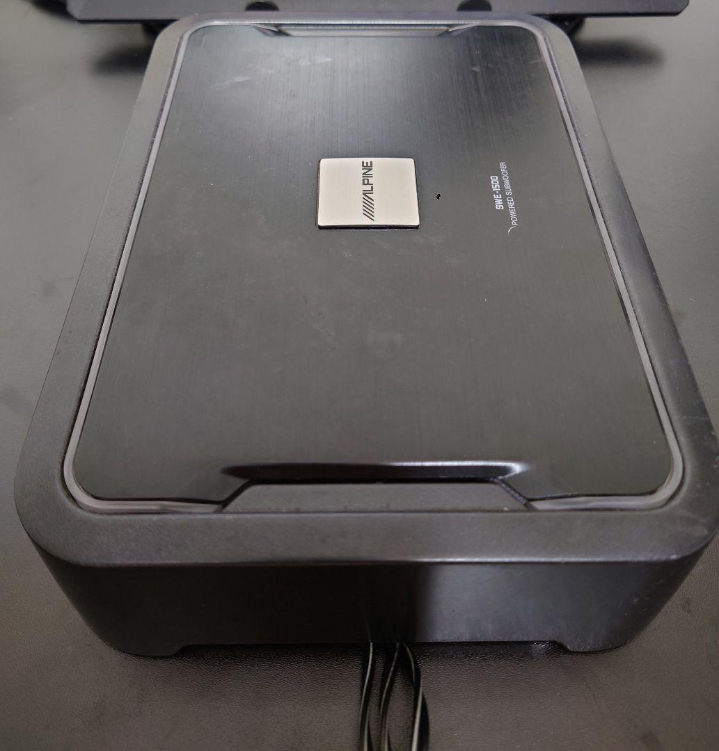 アルパイン SWE-1500 パワードサブウーファー（中古）