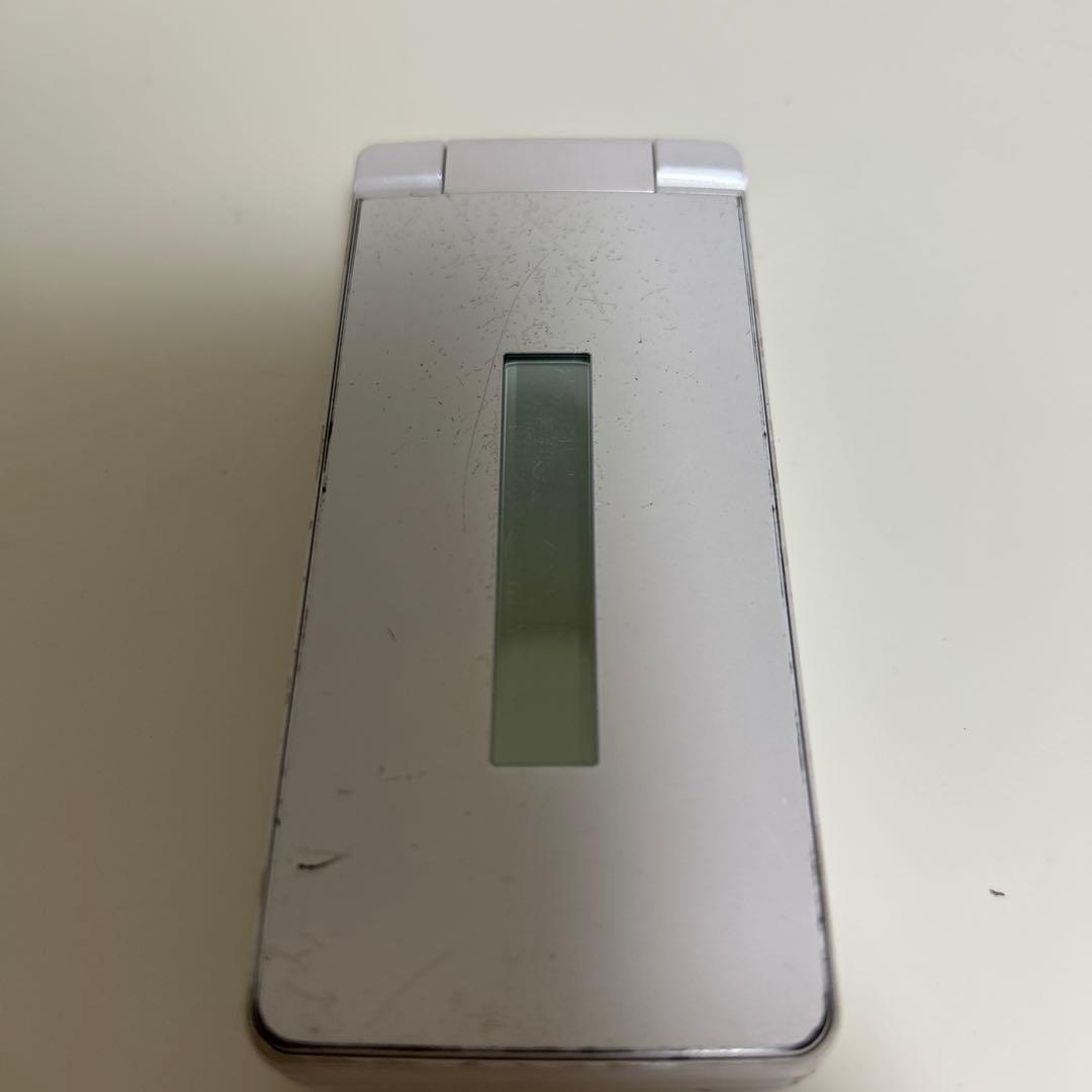 ソフトバンク　AQUOSケータイ4 A205SH ホワイト　ガラケー