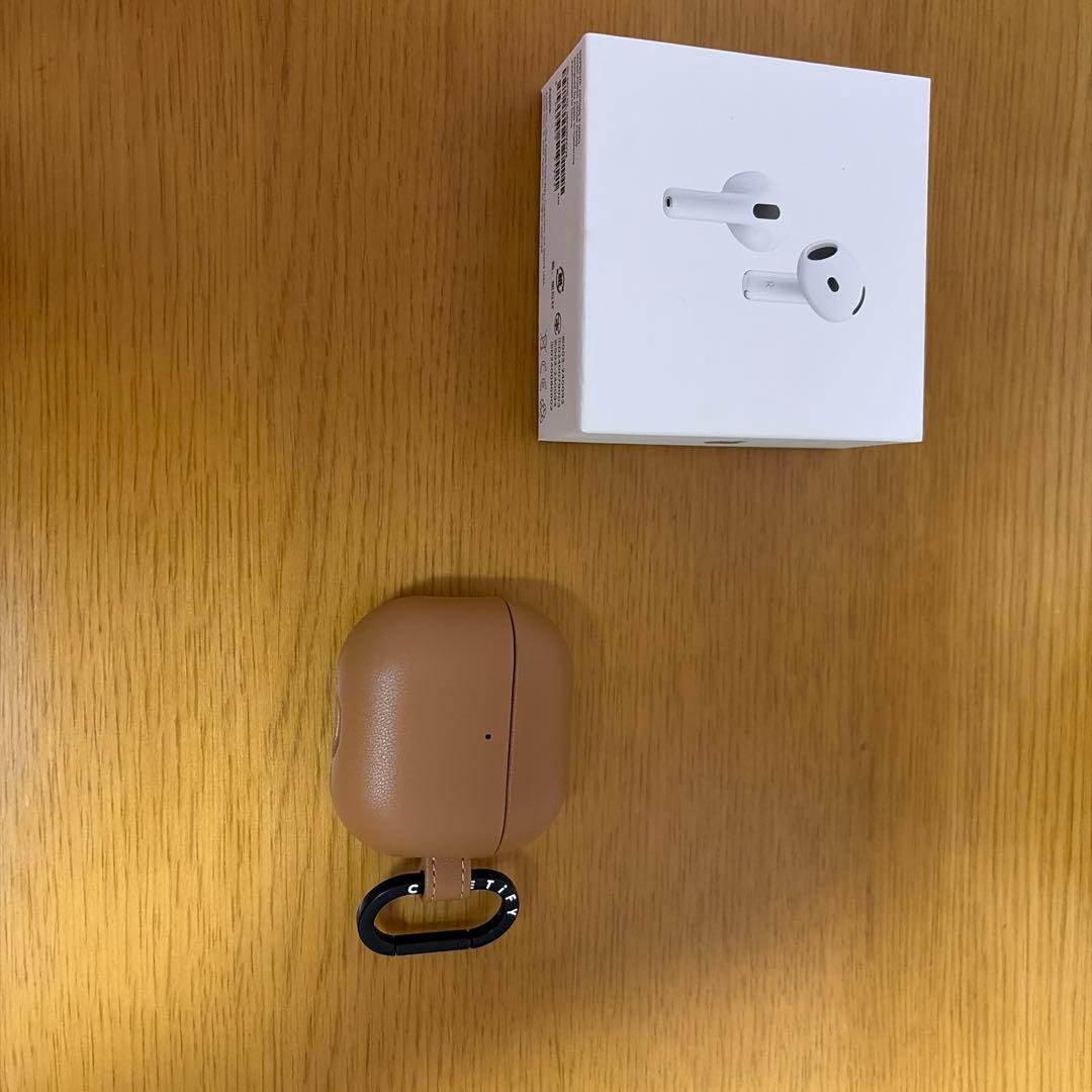 【ほぼ新品】　AirPods4 ノイズキャンセリング搭載モデル