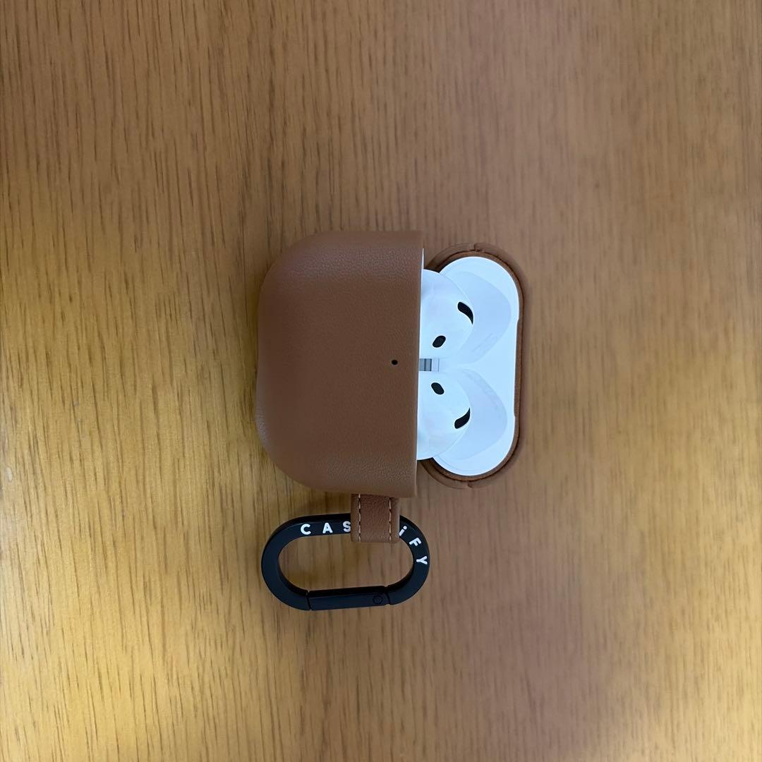 【ほぼ新品】　AirPods4 ノイズキャンセリング搭載モデル