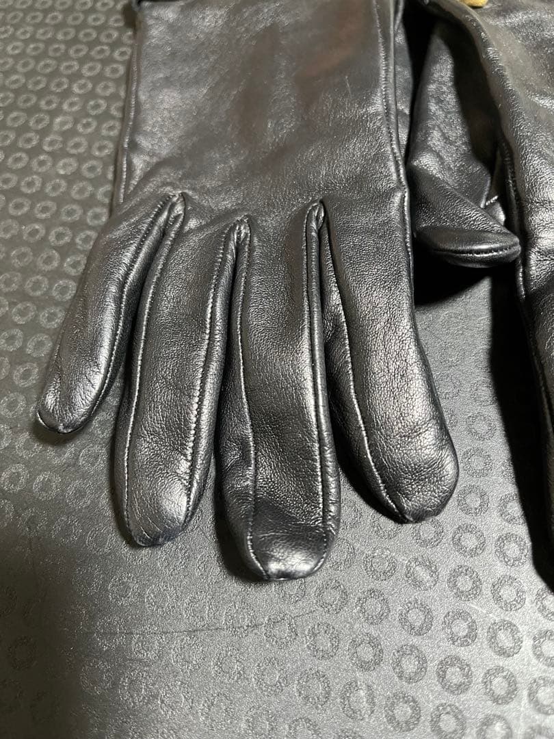 美品　GUCCI レザー手袋 ブラック 箱あり　サイズ6 1/2
