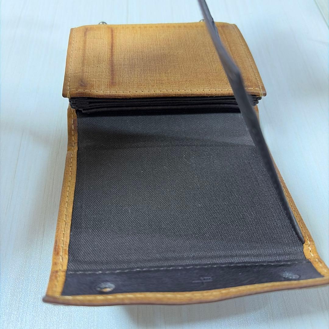 イエロークアドレッテイ　エムピウ ミッレフォッリエ25折り財布