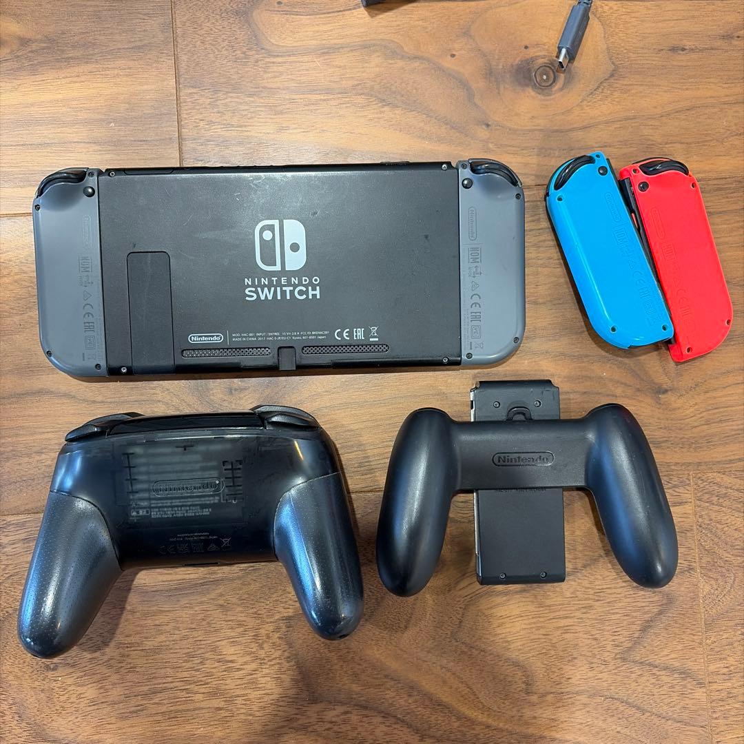 Nintendo Switch 本体 + Joy-Con, プロコンなど