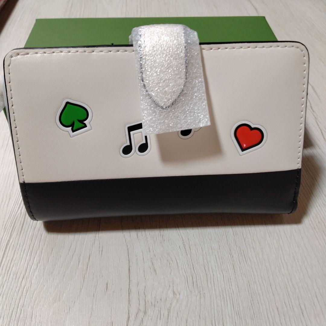 kate spade ハローキティ 二つ折り財布 即購入❌み茶プロフ必読！