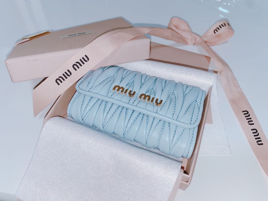 miumiu マテラッセ　ブルー