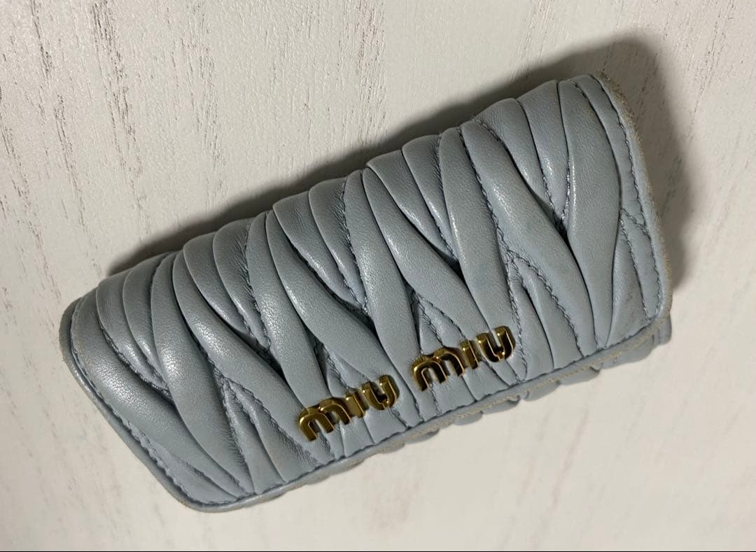 miumiu マテラッセ　ブルー