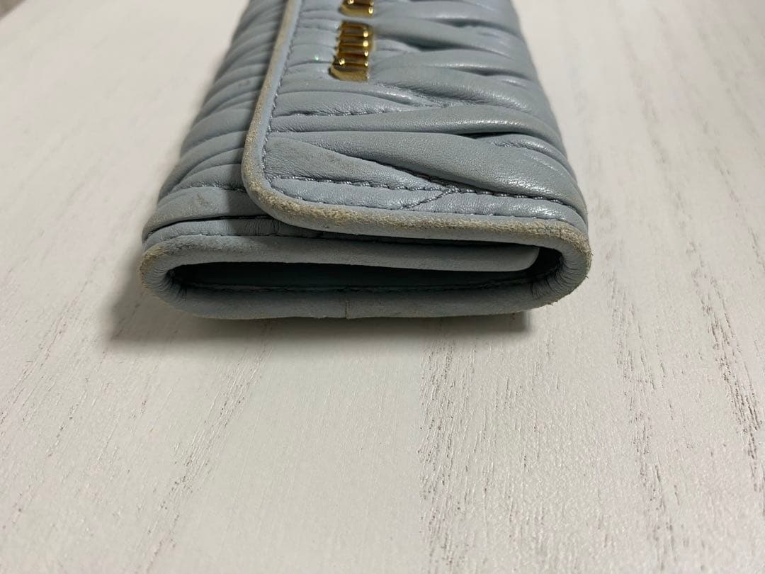 miumiu マテラッセ　ブルー