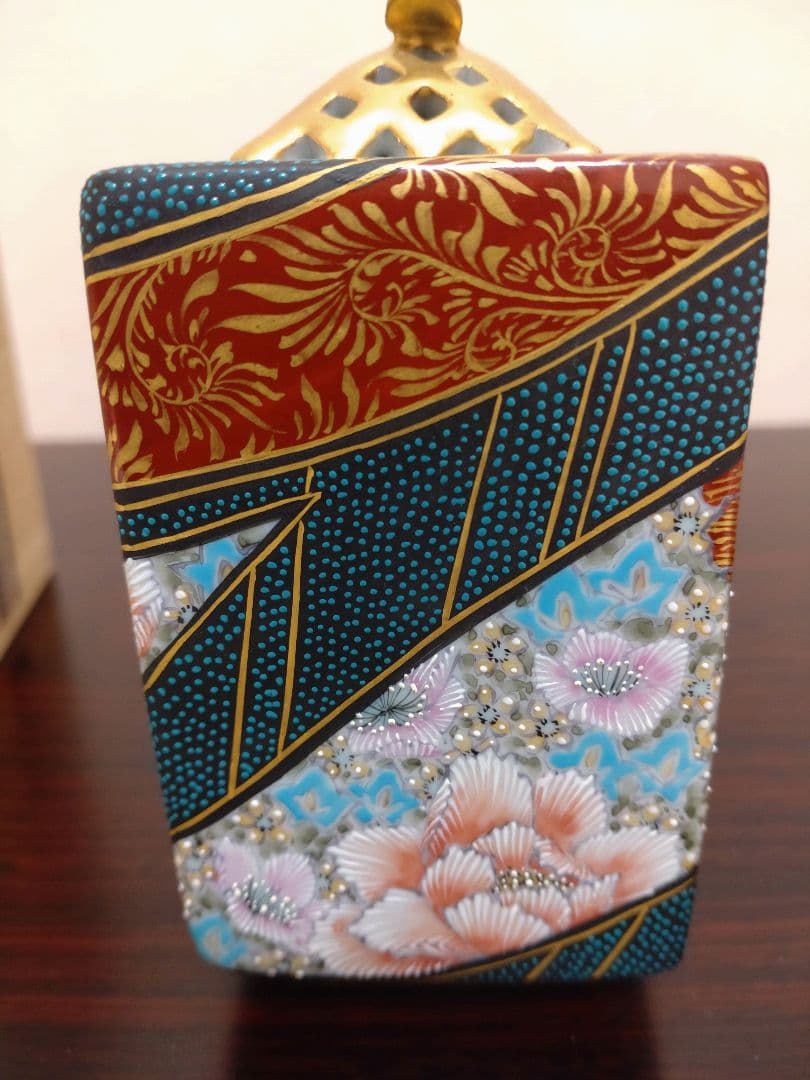 人気作家！九谷焼 中村陶志人 青粒花詰 香炉 共箱