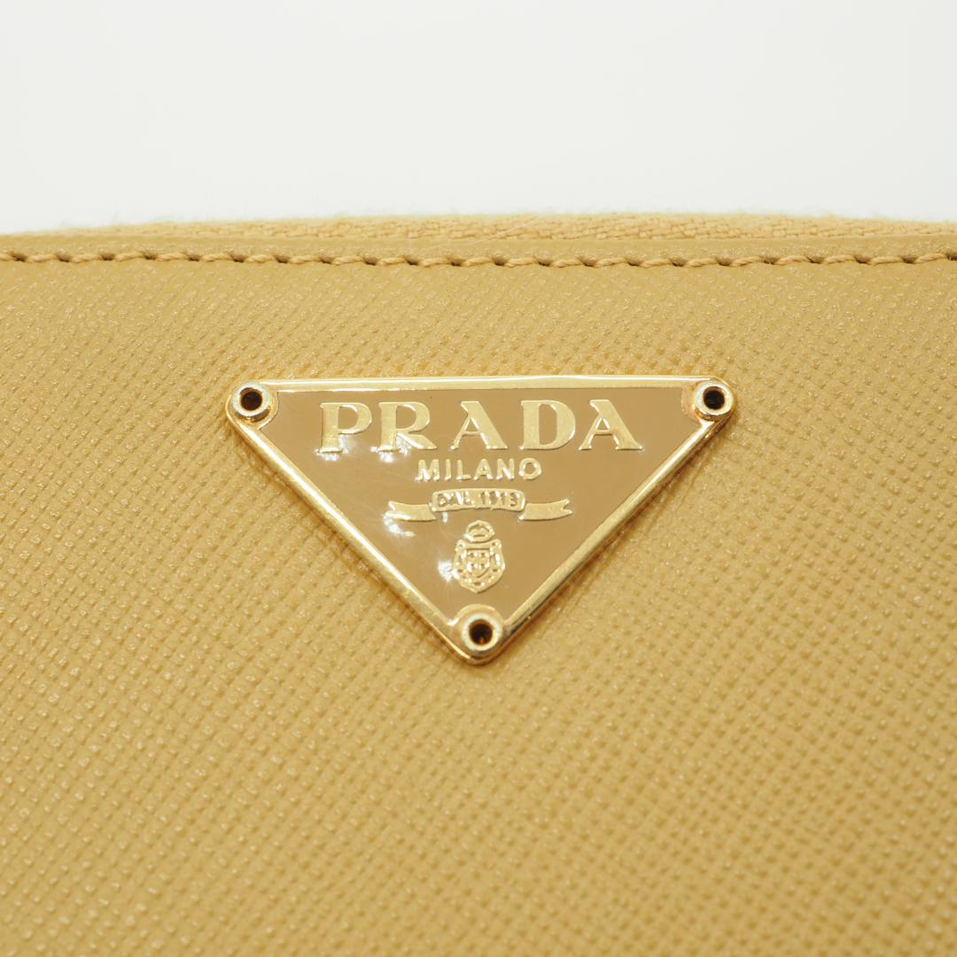 【美品】PRADA プラダ 二つ折り財布 サフィアーノ ラウンドファスナー