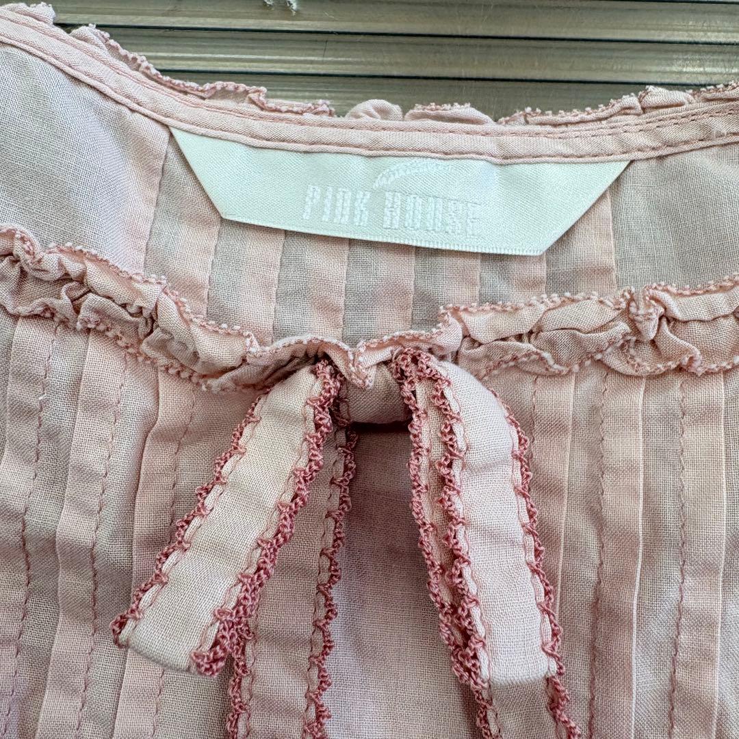 美品　PINKHOUSEピンクハウス ローンフリルチュニック　リボンつき