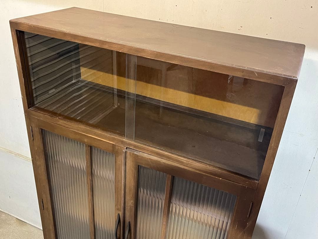 し*の様 昭和レトロ モールガラス戸の収納棚 水屋箪笥 本棚 飾り棚 食器棚