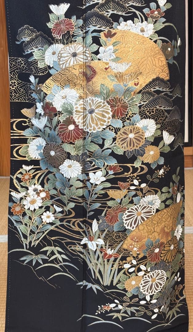 正絹豪華黒留袖6点フルセット　留袖　 袋帯　長襦袢　帯締め　帯揚げ　末広