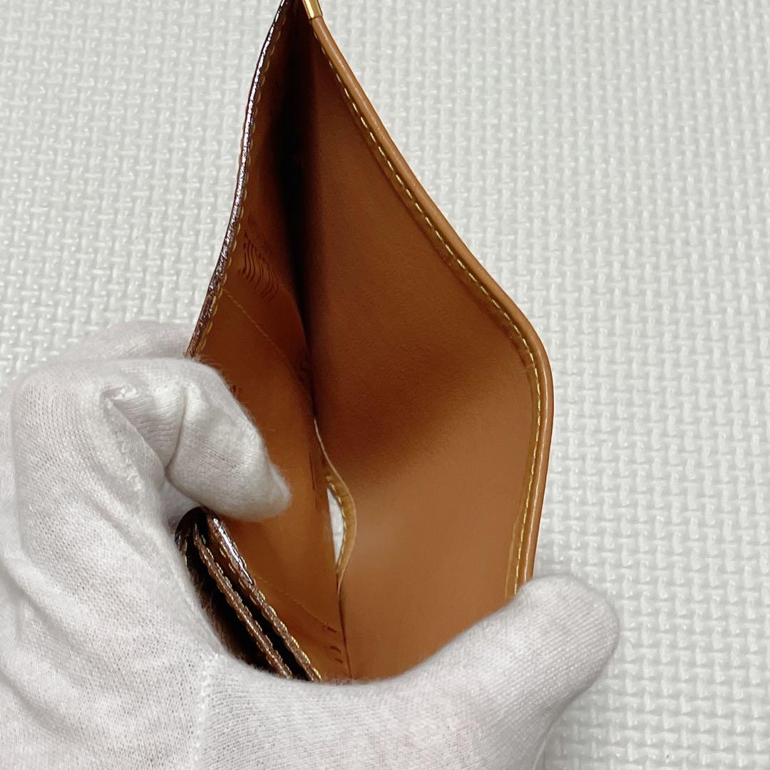 未使用PRIMA CLASSE プリマクラッセ 二つ折り財布　世界地図　クリップ