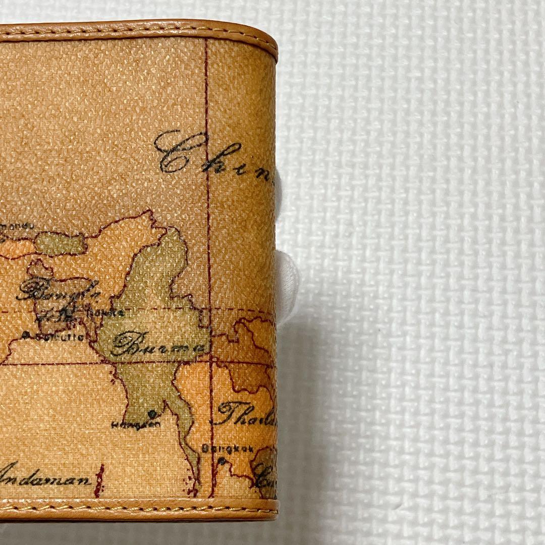 未使用PRIMA CLASSE プリマクラッセ 二つ折り財布　世界地図　クリップ