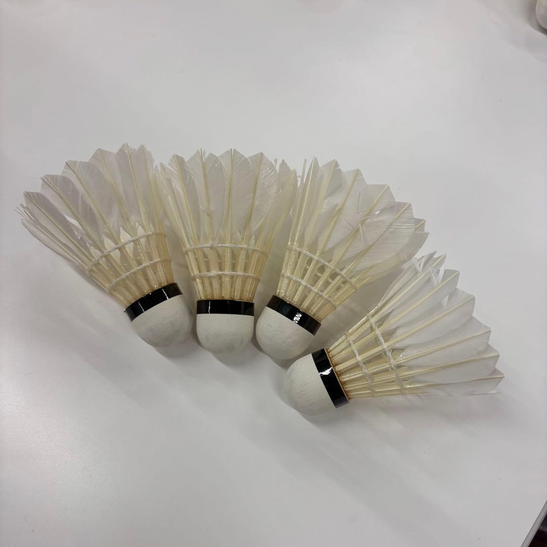 YONEX OFFICIAL F-70 4番