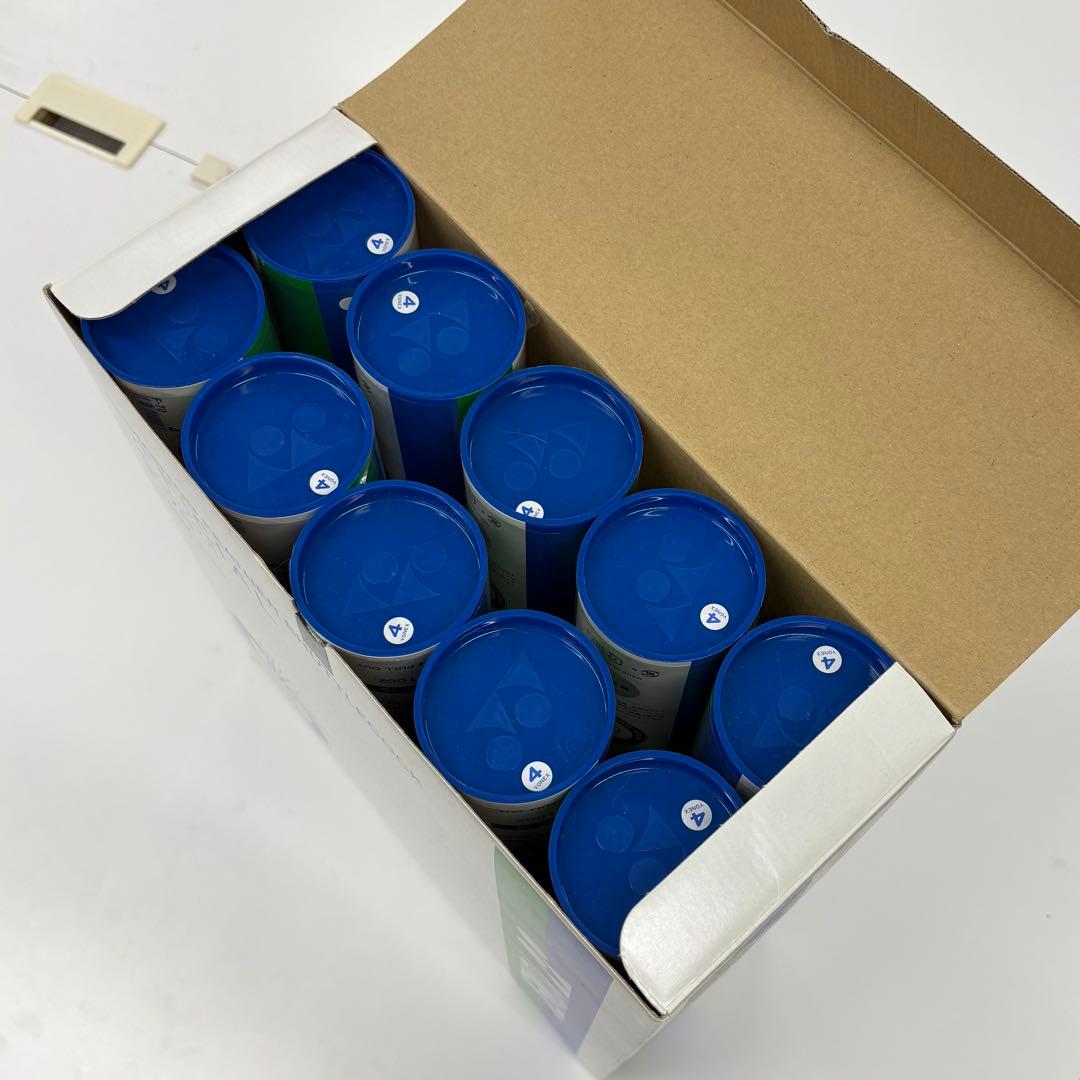 YONEX OFFICIAL F-70 4番