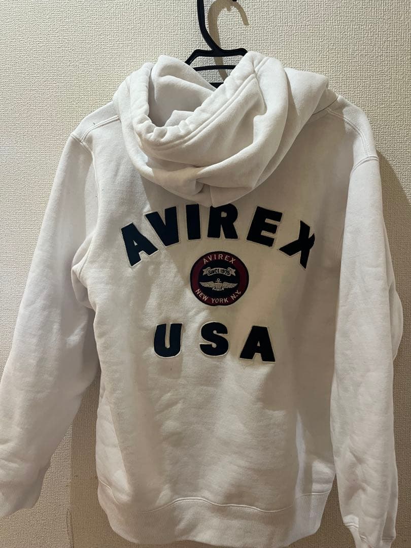 ぺ*ー様 AVIREXパーカー白