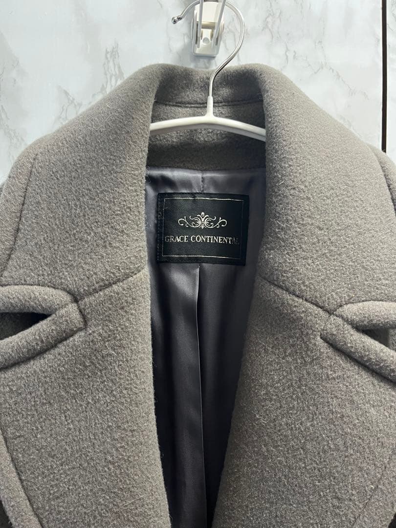 グレースコンチネンタル　ファー付きロングコート　グレー