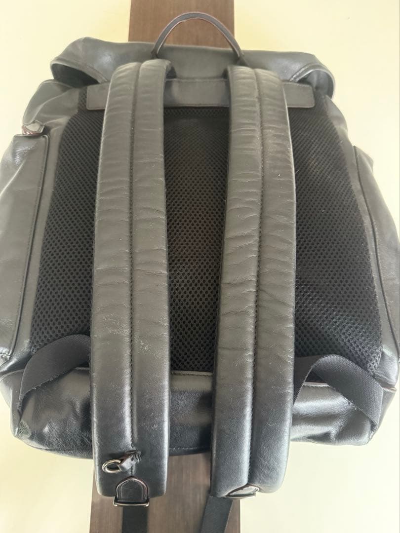 激安！コーチ　レザー バックパック 黒