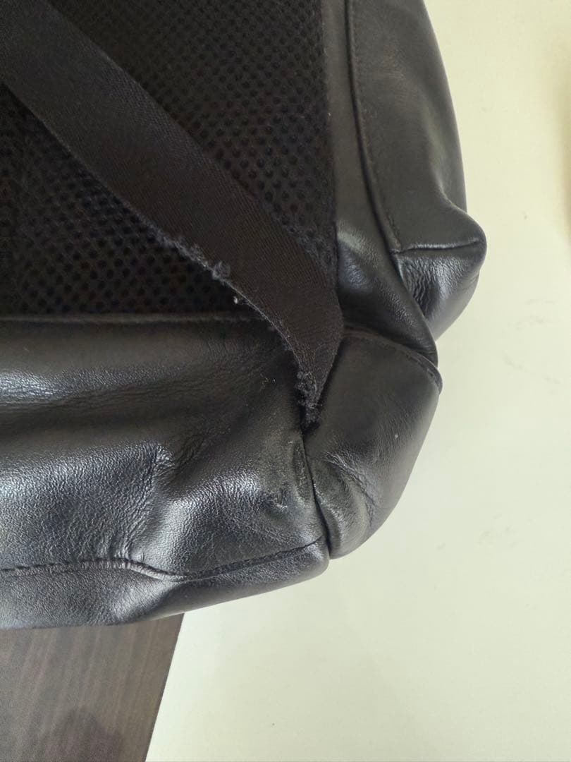 激安！コーチ　レザー バックパック 黒