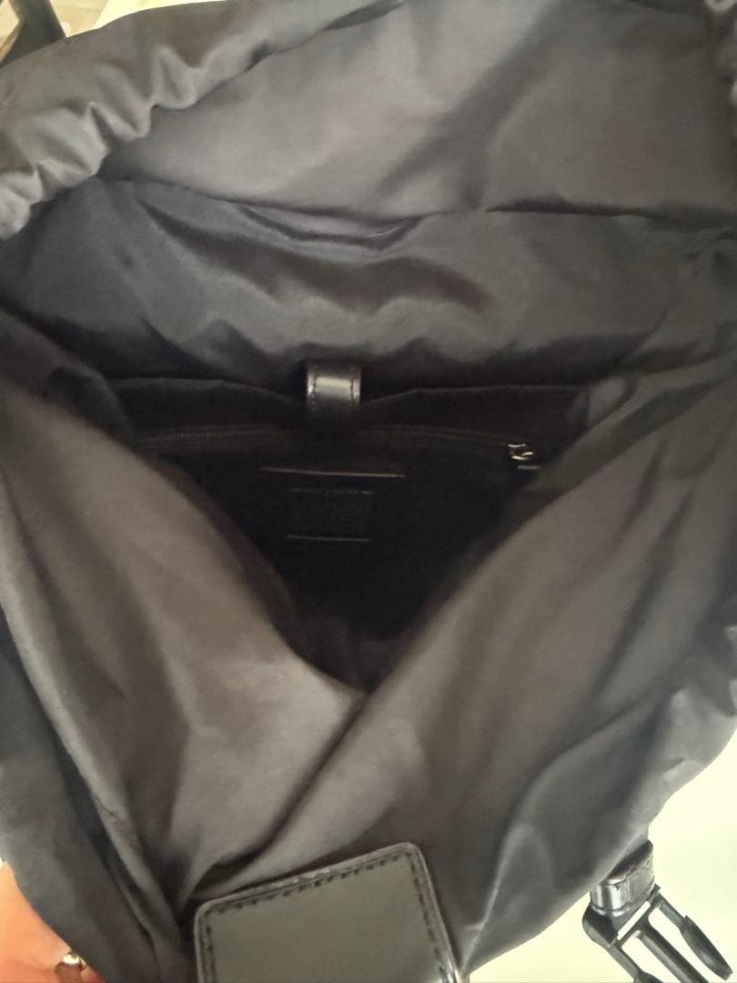 激安！コーチ　レザー バックパック 黒