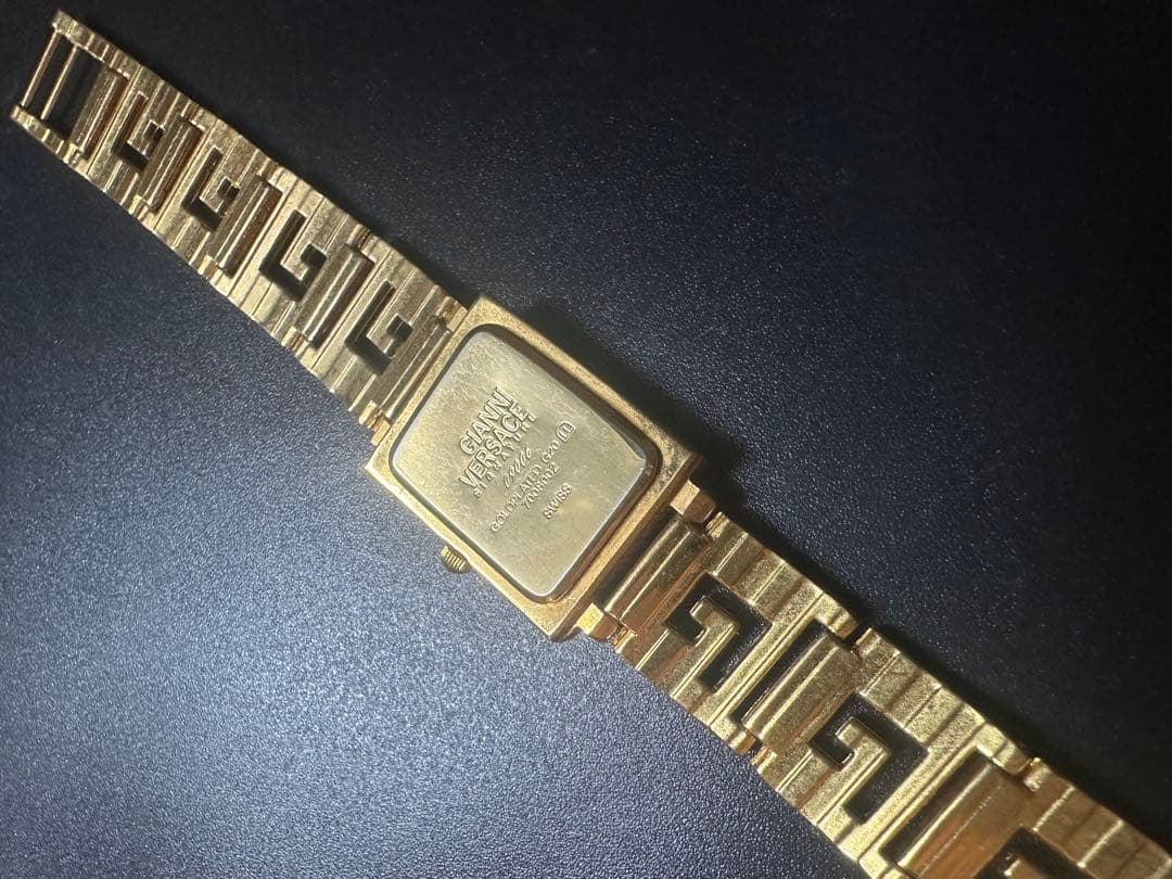 希少 GIANNI VERSACE　ヴェルサーチ　腕時計