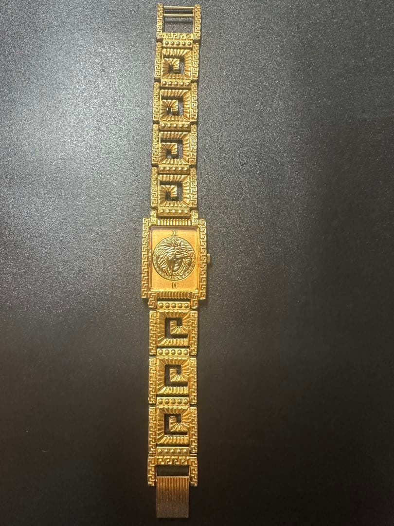 希少 GIANNI VERSACE　ヴェルサーチ　腕時計