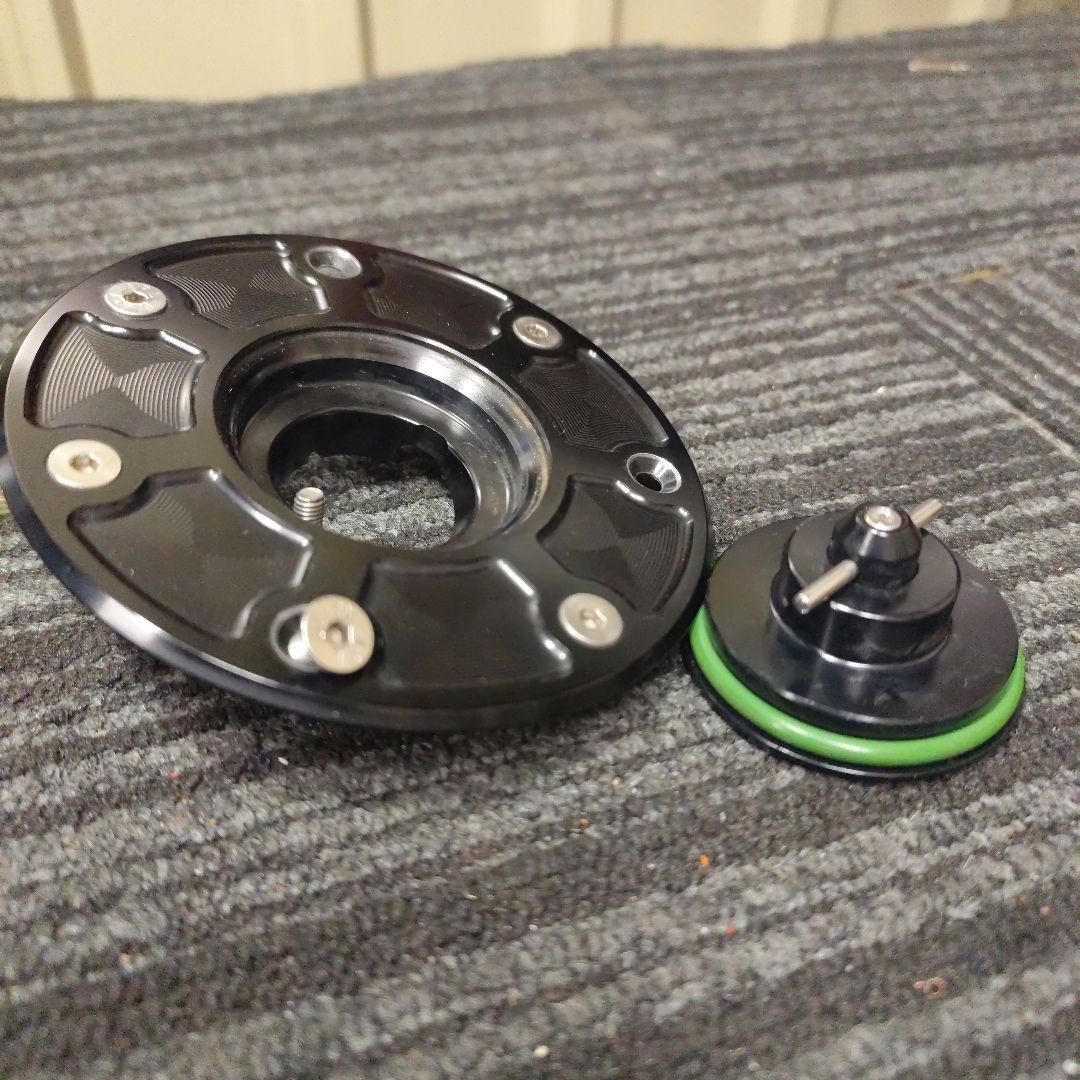 アコサット タンクキャップ KTM 390 790DUKE RC390