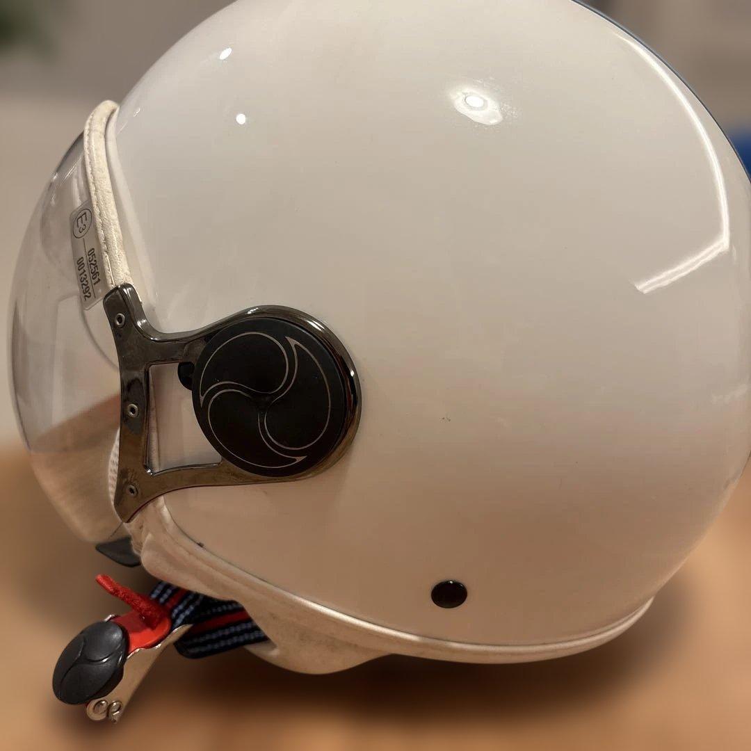 イタリア　マルティニ　ヘルメット　MOMOデザイン