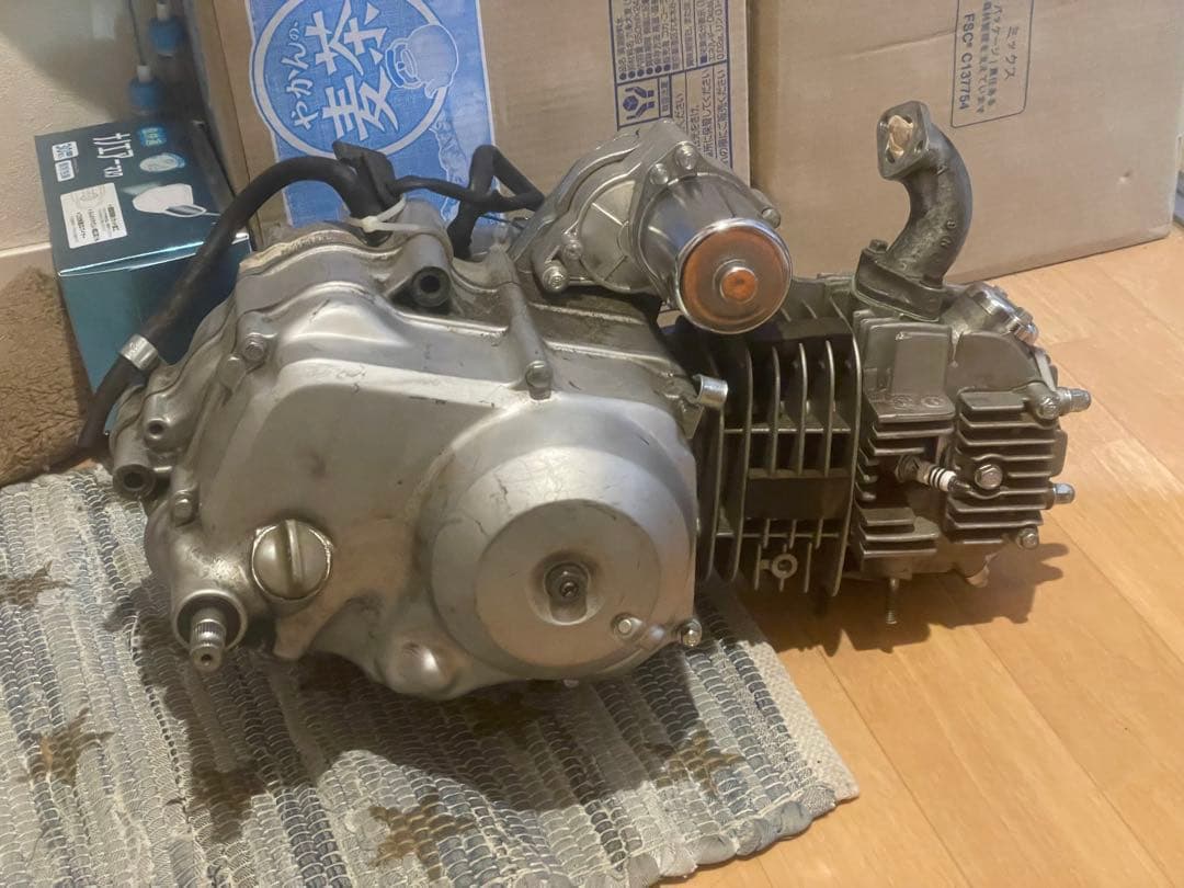 LIFAN 125cc エンジン　遠心クラッチ　エンジンOH済み