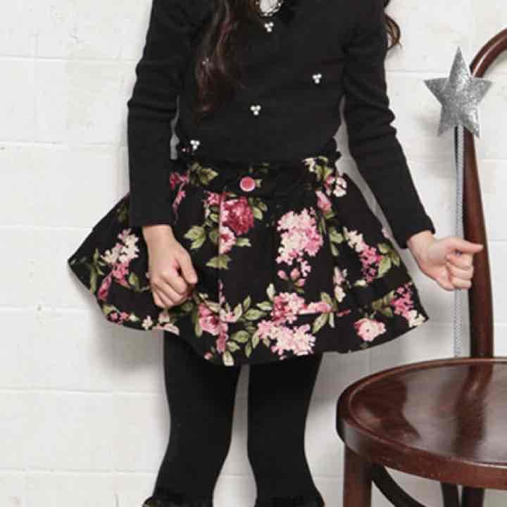 金柑【韓国子供服】フラワースカート★暖か裏地付き☆140㎝