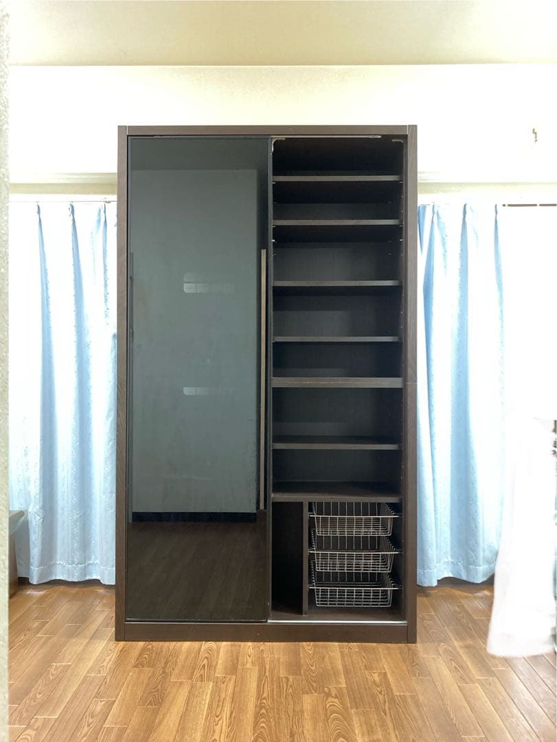 ☆ アクタス ダークブラウン 食器棚・キッチンボード ブラックガラス ☆