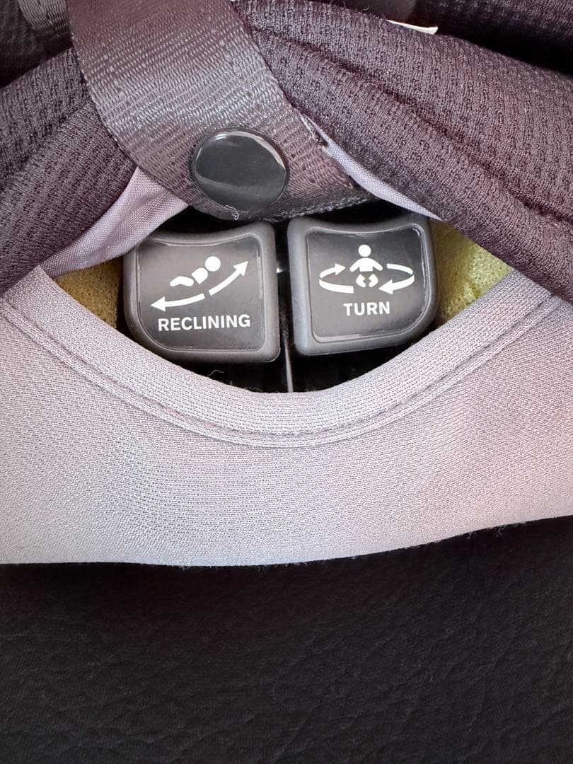 コンビ チャイルドシート クルムーブスマート グレー