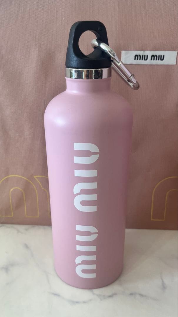 MIU MIU ＊ステンレスボトル＊伊勢丹新宿購入＊水筒＊ウォーターボトル＊