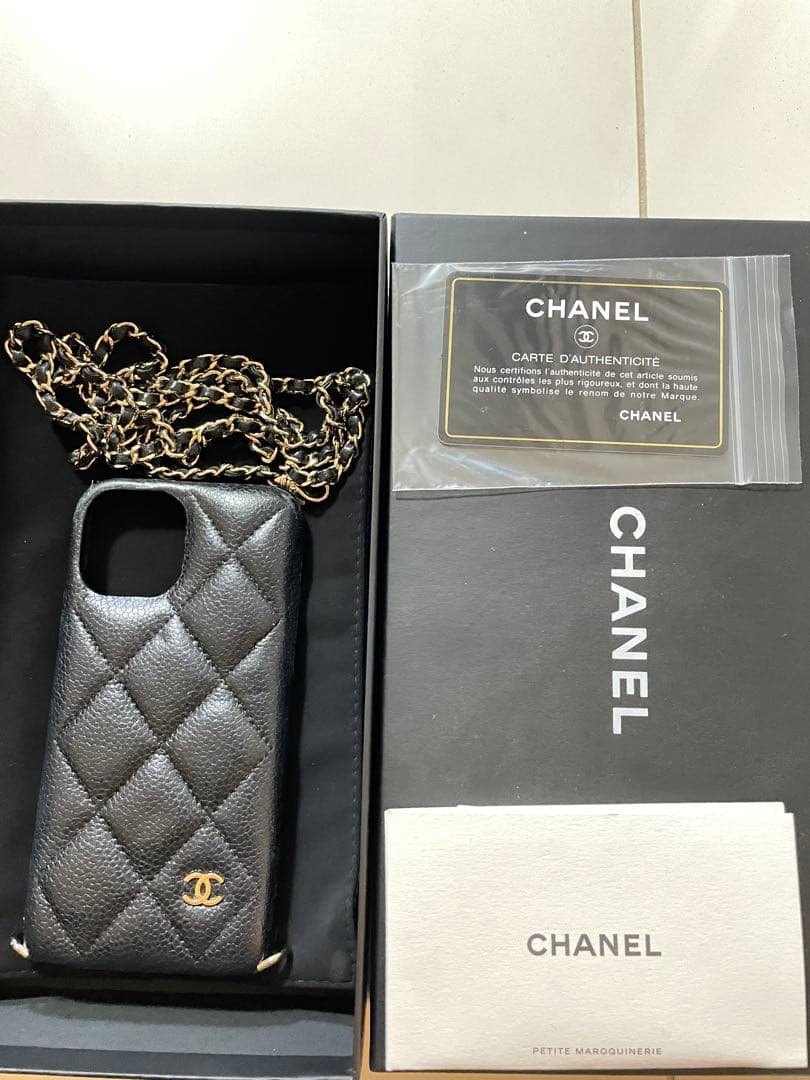 猫ちゃんさま専用　CHANEL ブラックレザー iPhoneケース